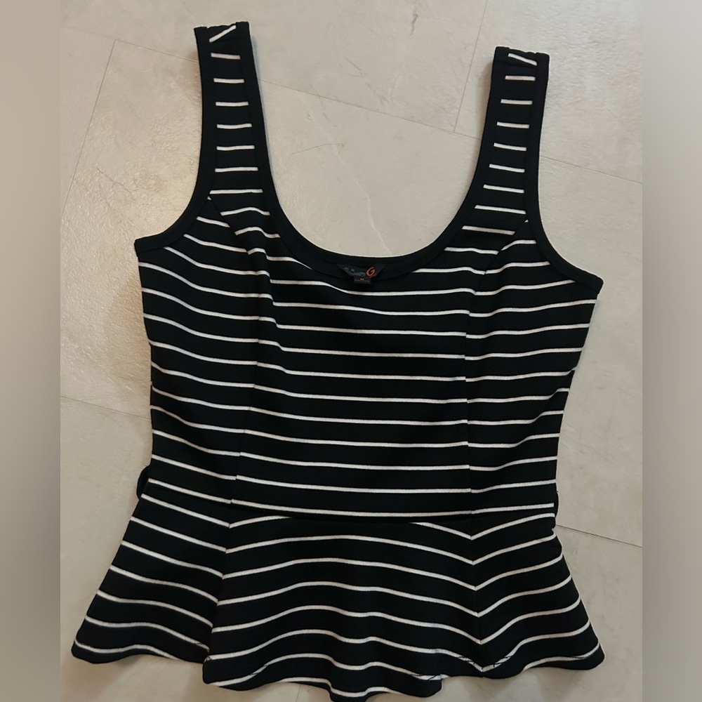 NWOT G by Guess (M) Black & White stripe tank top with slight flare at bottom